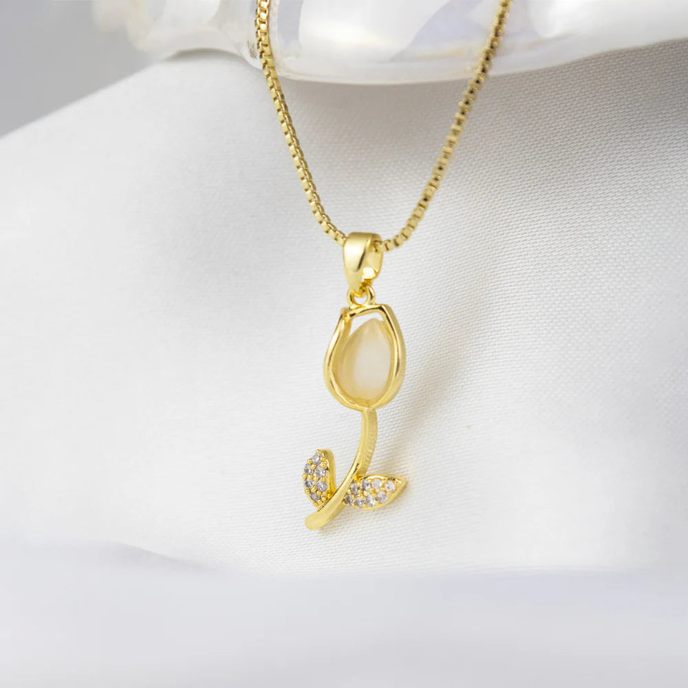 🌷 COLLAR CON COLGANTE DE FLOR DE TULIPAN + CAJA REGALO.🌷