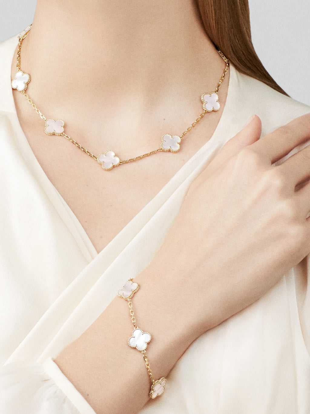 🍀COLLAR  TREBOL DE 4 HOJAS + PULSERA TREBOL 4 HOJAS DE REGALO.🍀